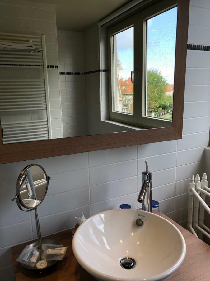 Hotel Apostrophe - De Haan Luaran gambar